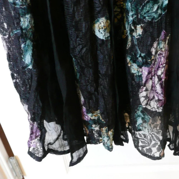 Women's Semi Sheer Lace Dress Fully Lined Loose Fitting Long Black Floral Goth - Picture 6 of 10